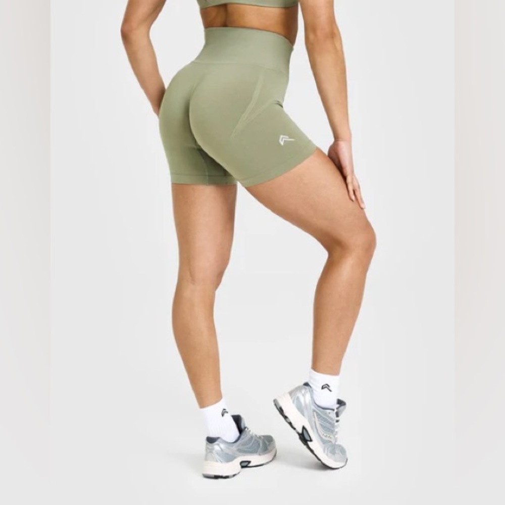 Oner Active Effortless Sage Green Shorts